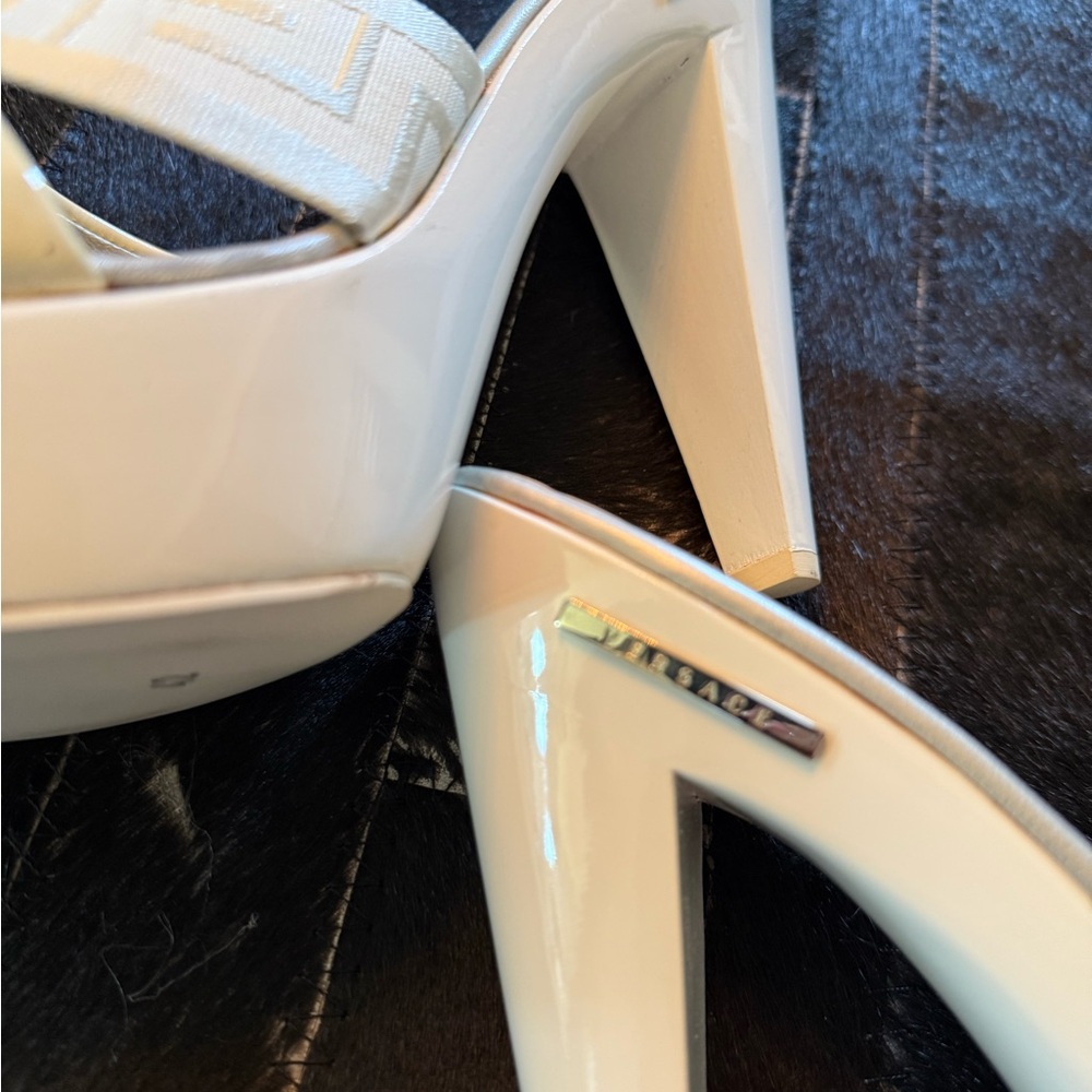NEW Versace size 42 Heels - slip on mule style with greca motif - Never worn! - Picture 4 of 5